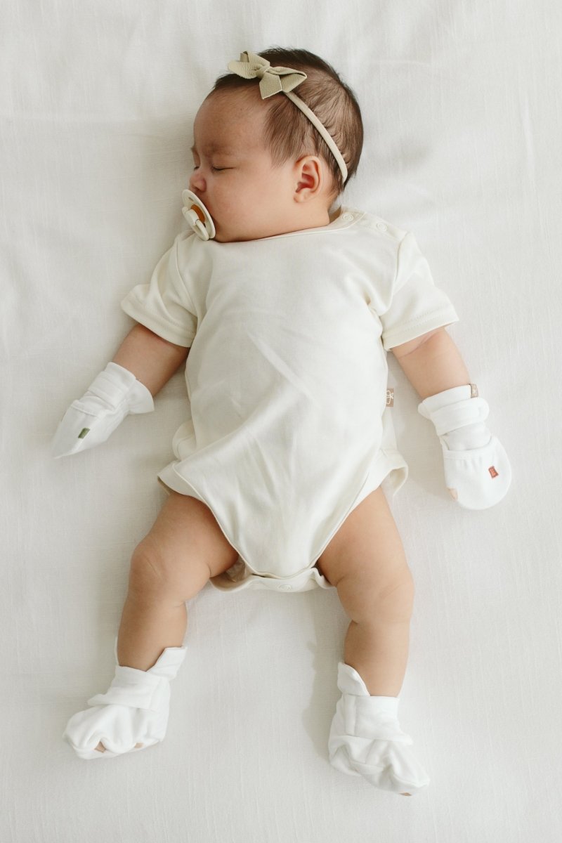 STAY ON MITTS + BOOTS SET | CITY BLOCKS - MOOGCO Baby