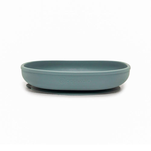 Silicone suction plate for babies, perfect for mealtime mess-free dining and easy cleanup.