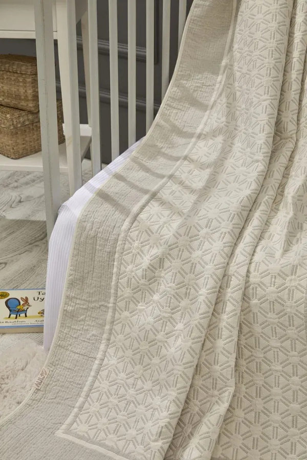 Honeycomb Bamboo Baby Blanket, 43x61 in by LaFiny
