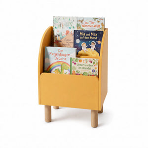 Giraffe Montessori Bookshelf