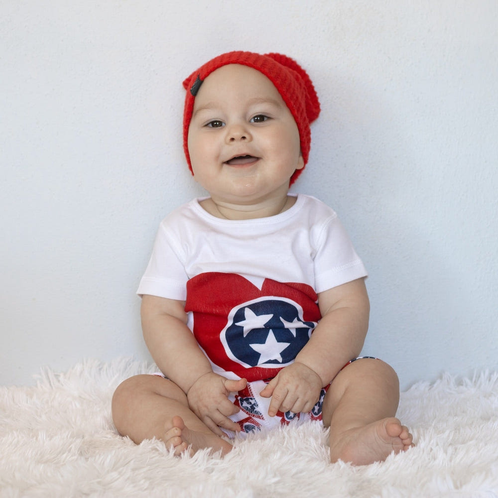 Tennessee Heart Baby Onesie - Cute short sleeve bodysuit for infants, perfect for showcasing state pride.