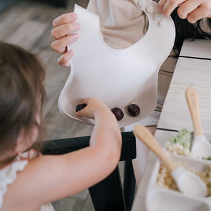 Silicone Feeding Bib