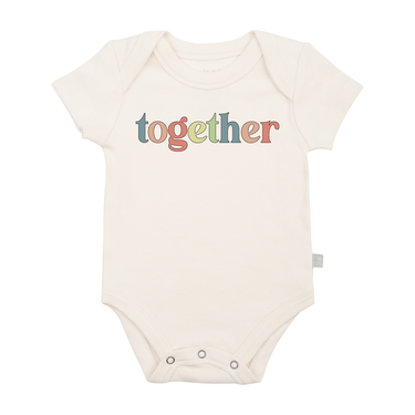 Graphic bodysuit for babies, short sleeve, featuring a cute "together" design. Perfect for everyday wear.