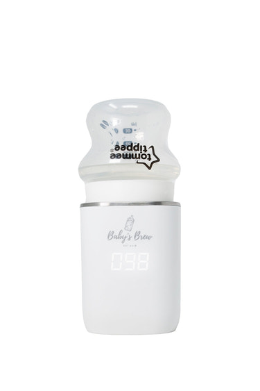 Tommee Tippee bottle adapter for easy feeding with compatible bottles and nipples.