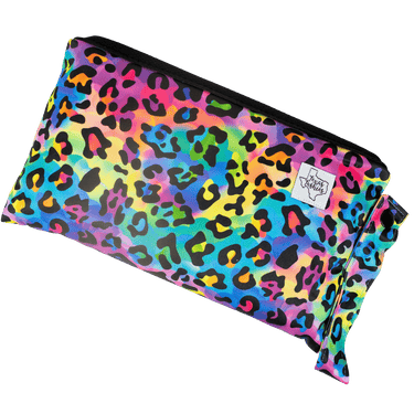 Travel changing pad for babies, perfect for on-the-go diaper changes. Compact and convenient for parents.