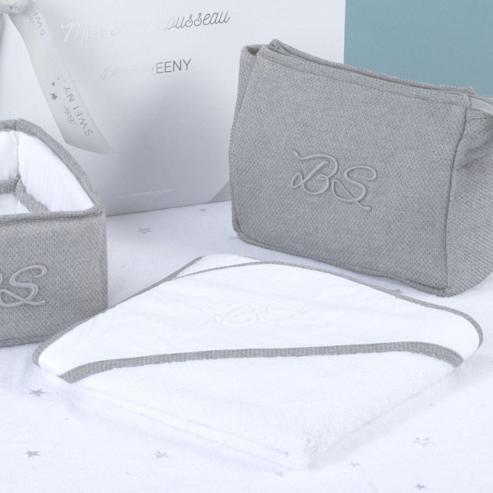 MON BEAU TROUSSEAU | Boys White & Grey Cotton Towel (70cm) - MOOGCO Baby
