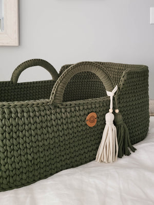 XL Moses Basket with Straight Hood