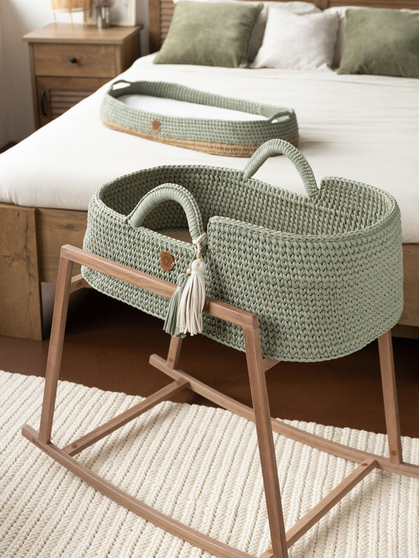 XL Moses Basket with Straight Hood