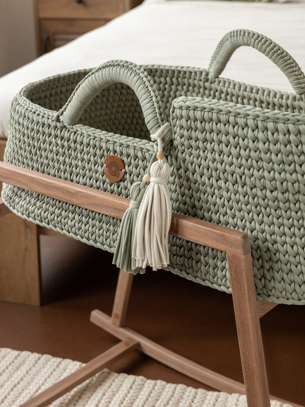 XL Moses Basket with Straight Hood