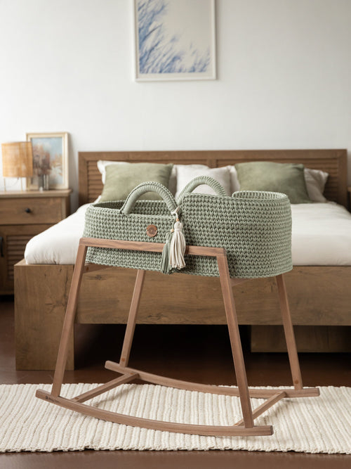 XL Moses Basket with Straight Hood