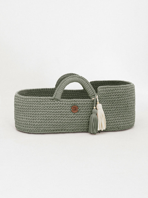 XL Moses Basket with Straight Hood