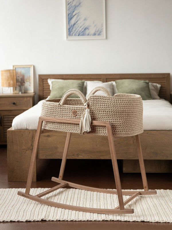 XL Moses Basket with Straight Hood