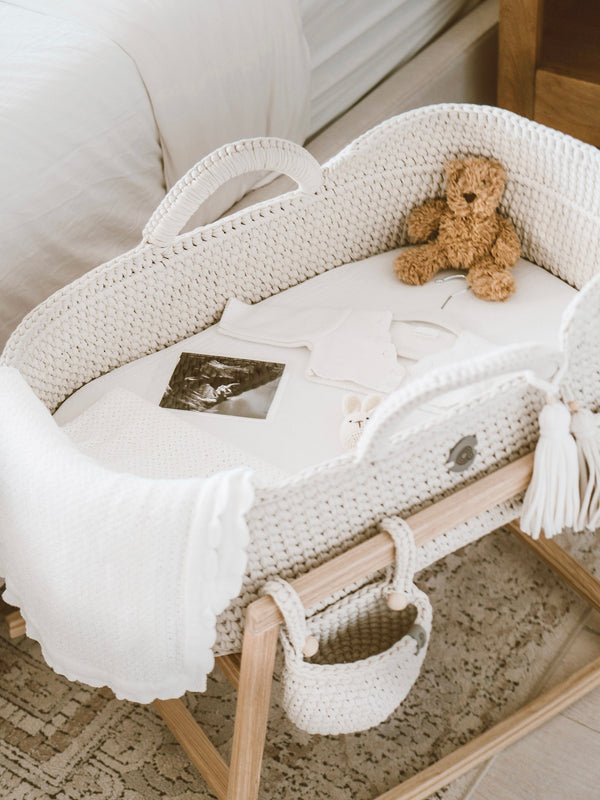 XL Moses Basket with Straight Hood