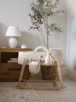 XL Moses Basket with Straight Hood