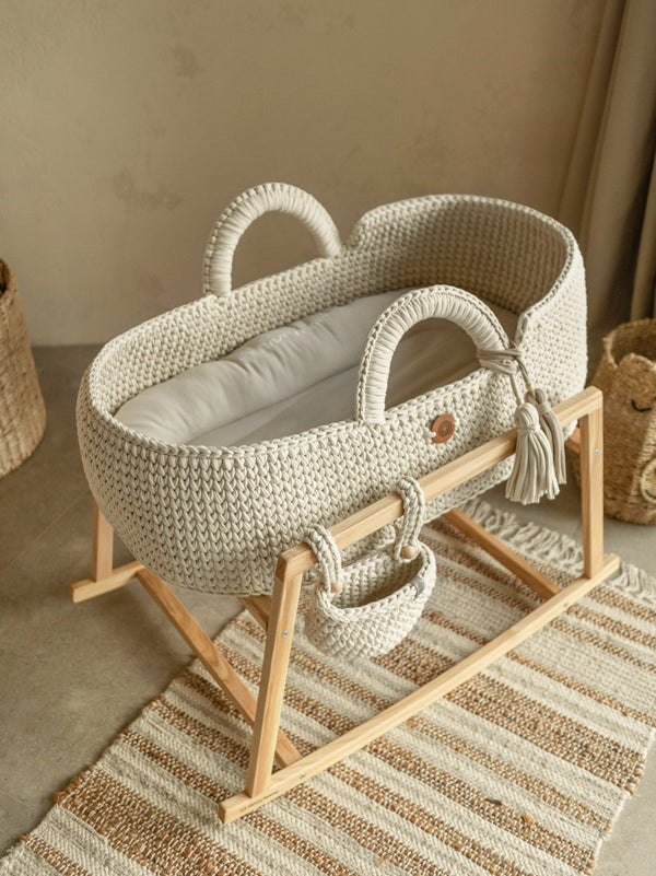 XL Moses Basket with Straight Hood