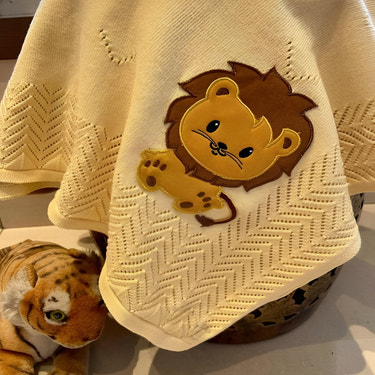 Zig Zag Lion Patch Lt Yellow Knitted Cotton Baby Blanket