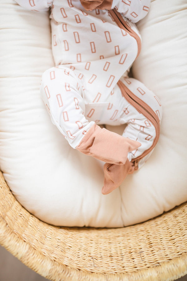 Neutral Rectangle Baby Pajamas | Zipper Romper