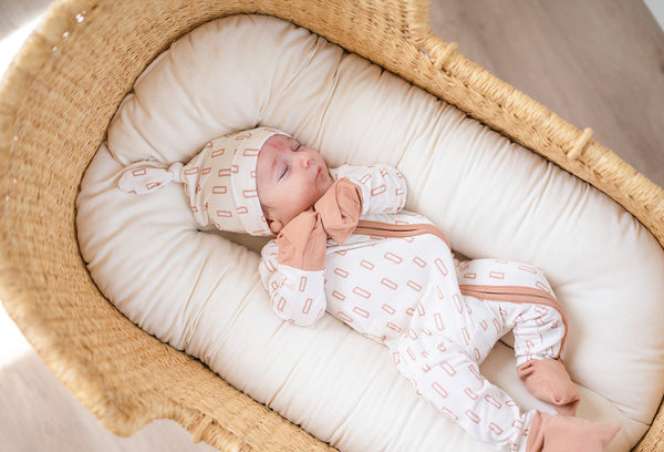 Neutral Rectangle Baby Pajamas | Zipper Romper