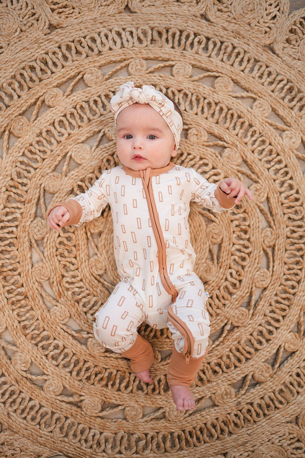 Neutral Rectangle Baby Pajamas | Zipper Romper